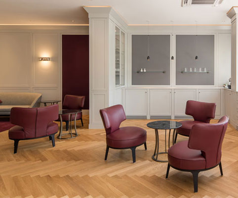 Planung & komplette Realisierung von Boden, Innenausbau, Licht, Decke, Möbel